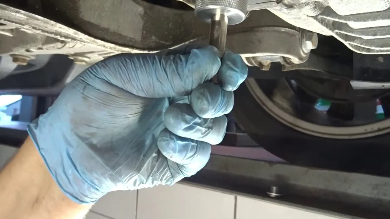 Wymiana oleju DSG 7: Interwały, koszty i typy skrzyń (DQ200/DQ381/DQ500)